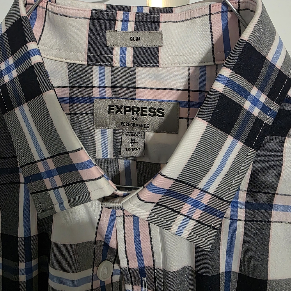 Lot of Express & Banana Republic Button downs - Picture 4 of 16